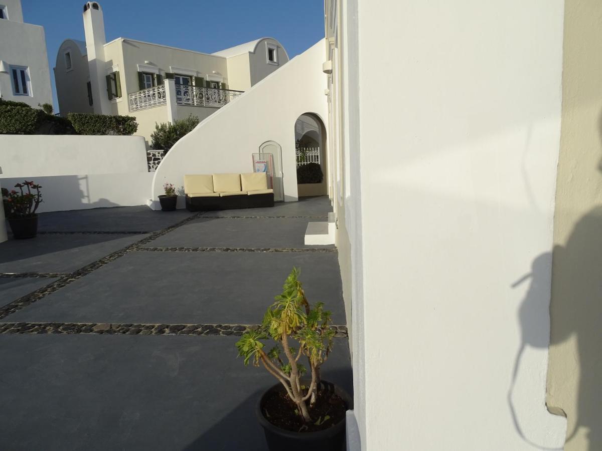 Neoklassiko Koukouli Fira (Santorini) Exterior foto