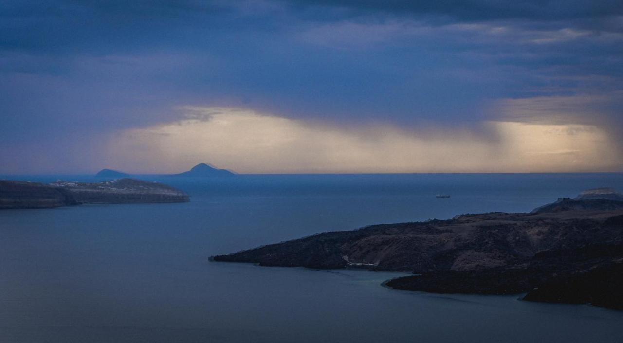 Neoklassiko Koukouli Fira (Santorini) Exterior foto